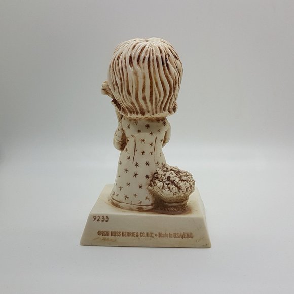 Vintage Fun 1976 Russ Berries Statue - Picture 3 of 4
